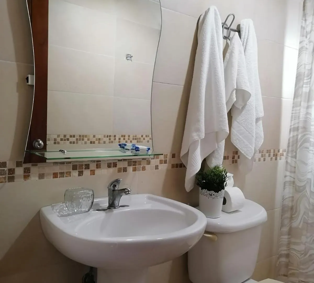 To Little Away From El Conde ,Museums, Parks In The Colonia Zone Apartment Santo Domingo